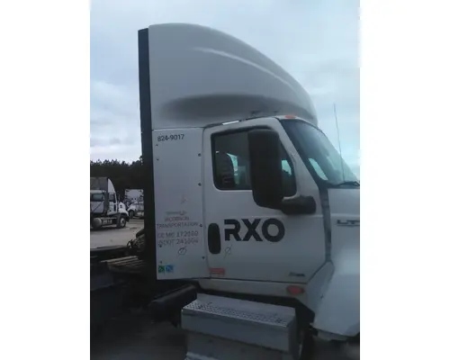 INTERNATIONAL LT CAB