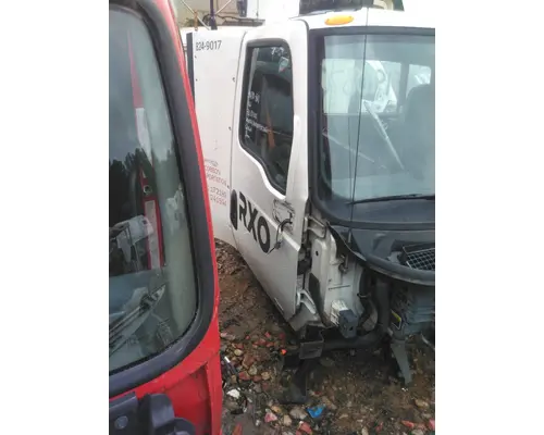 INTERNATIONAL LT CAB