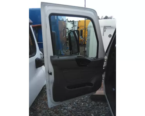 INTERNATIONAL LT CAB
