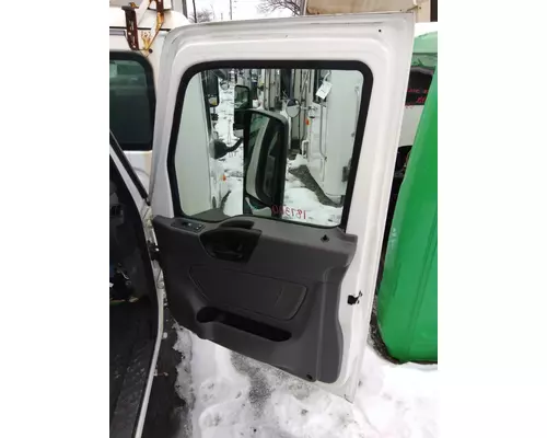 INTERNATIONAL LT CAB