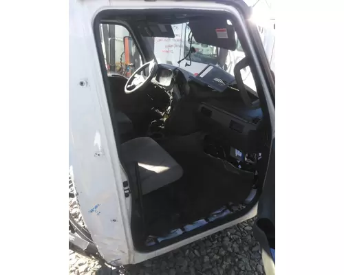 INTERNATIONAL LT CAB