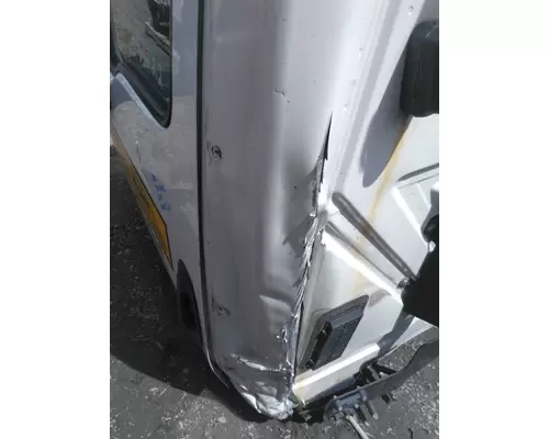 INTERNATIONAL LT CAB