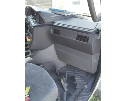 INTERNATIONAL LT CAB