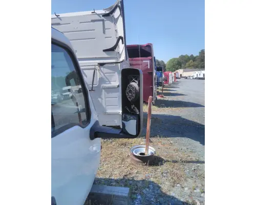 INTERNATIONAL LT CAB