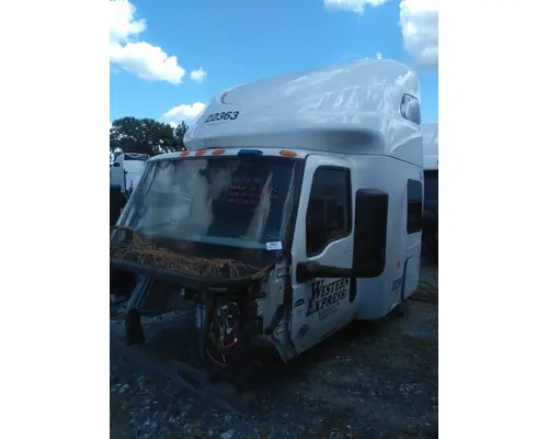 INTERNATIONAL LT CAB