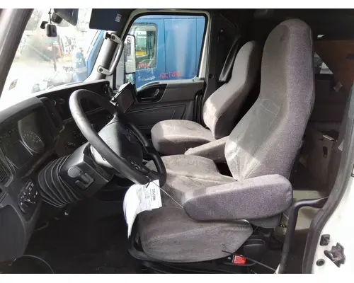 INTERNATIONAL LT CAB