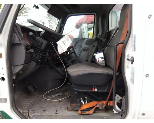 INTERNATIONAL LT CAB
