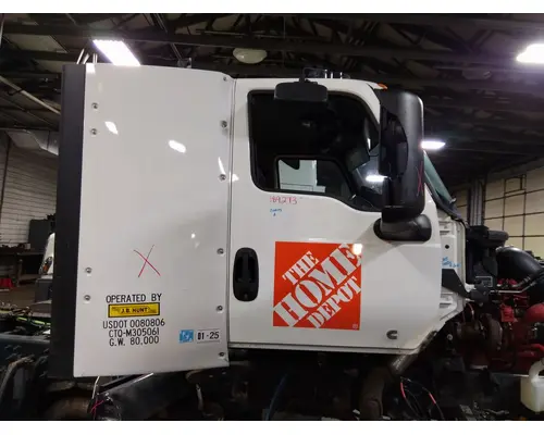 INTERNATIONAL LT CAB