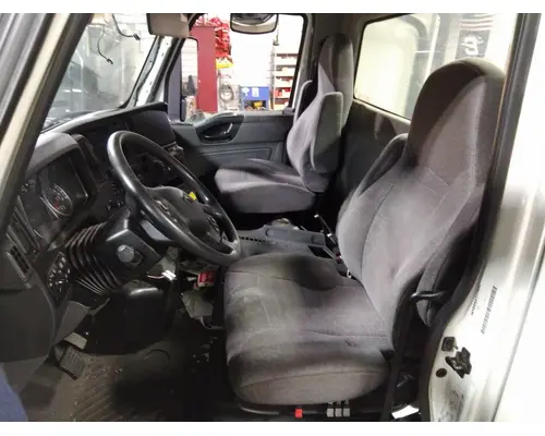 INTERNATIONAL LT CAB