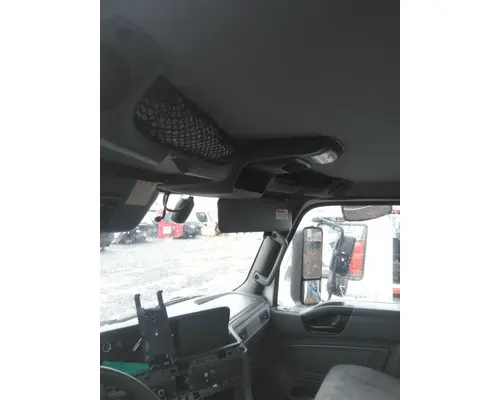 INTERNATIONAL LT CAB