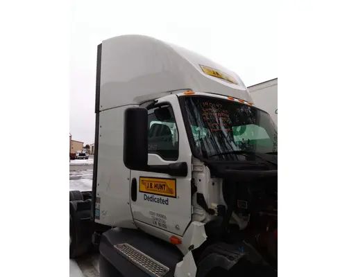 INTERNATIONAL LT CAB