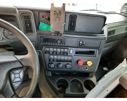 INTERNATIONAL LT CAB