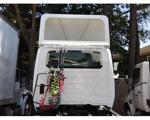 INTERNATIONAL LT CAB