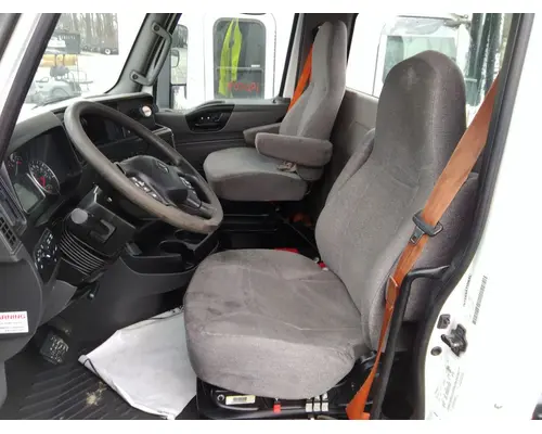 INTERNATIONAL LT CAB