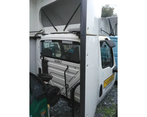 INTERNATIONAL LT CAB