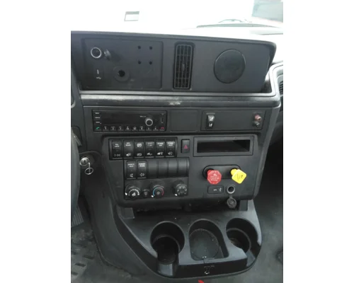 INTERNATIONAL LT CAB