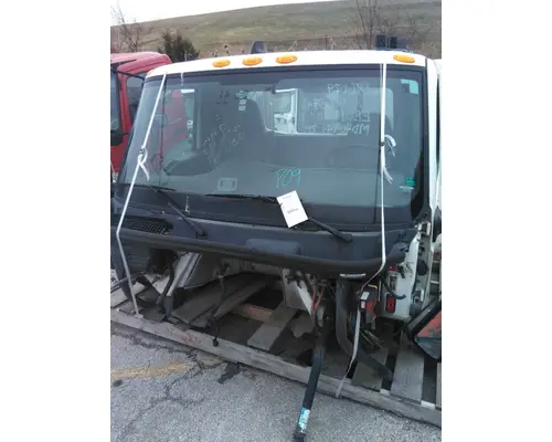 INTERNATIONAL LT CAB