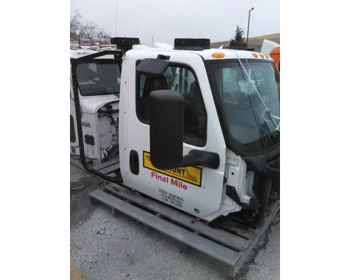 INTERNATIONAL LT CAB