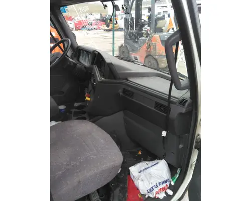 INTERNATIONAL LT CAB