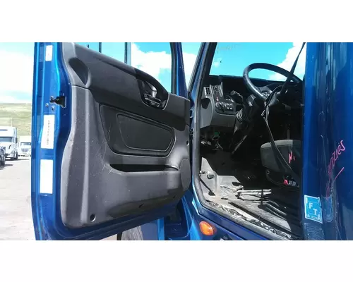 INTERNATIONAL LT CAB