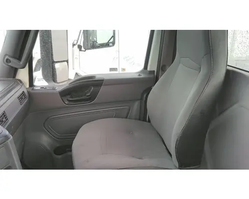 INTERNATIONAL LT CAB