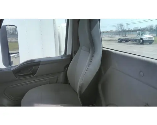 INTERNATIONAL LT CAB