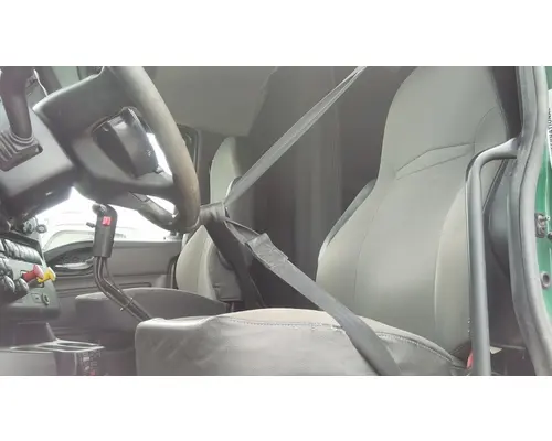 INTERNATIONAL LT CAB