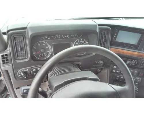 INTERNATIONAL LT CAB