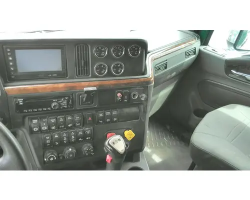 INTERNATIONAL LT CAB