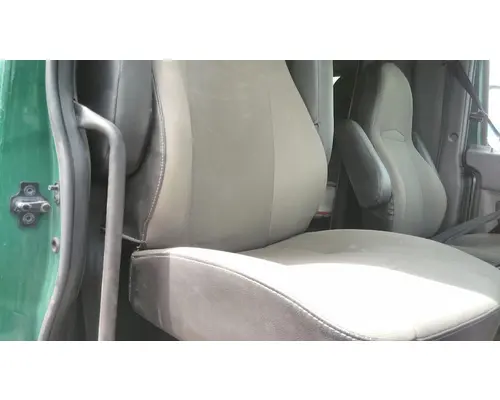 INTERNATIONAL LT CAB