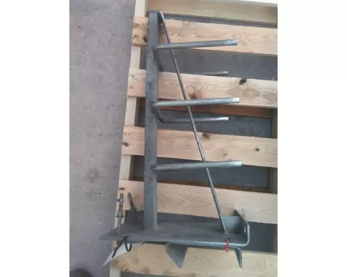 INTERNATIONAL LT CHAIN HANGER