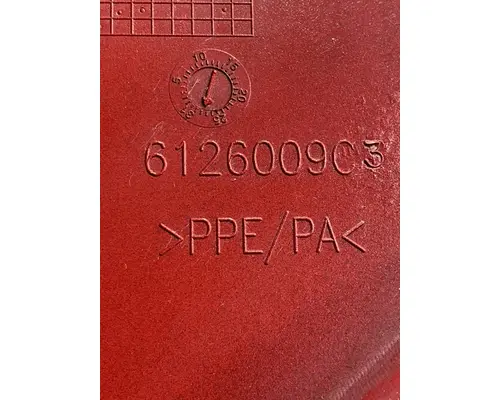 INTERNATIONAL LT Cab