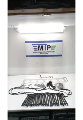 INTERNATIONAL LT Cylinder Head