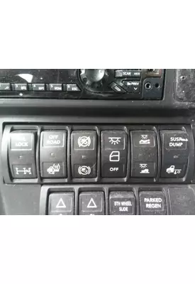 INTERNATIONAL LT DASH PANEL