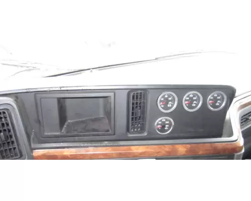 INTERNATIONAL LT DASH PANEL