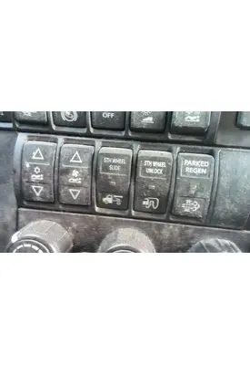 INTERNATIONAL LT DASH PANEL