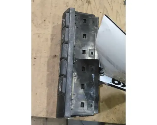 INTERNATIONAL LT DASH PANEL