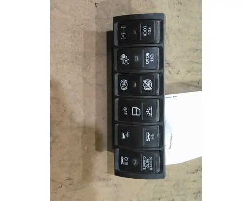 INTERNATIONAL LT DASH PANEL