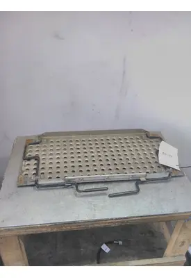 INTERNATIONAL LT DECK (CATWALK) STEP