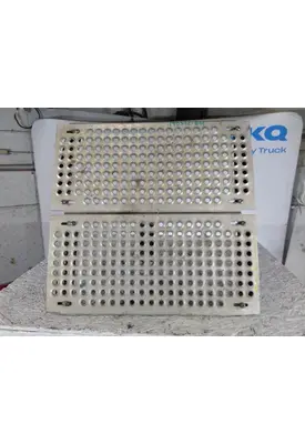 INTERNATIONAL LT DECK (CATWALK) STEP