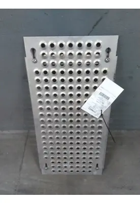 INTERNATIONAL LT DECK (CATWALK) STEP