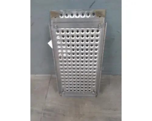 INTERNATIONAL LT DECK (CATWALK) STEP