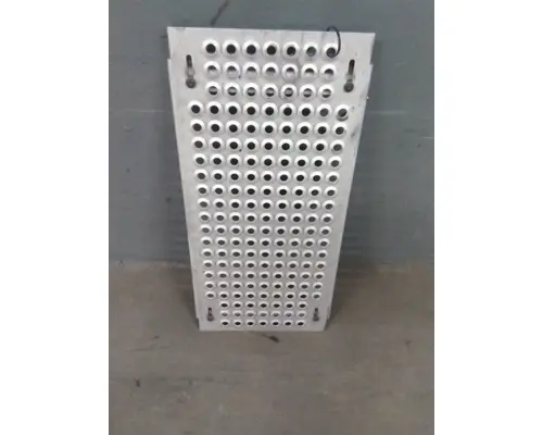 INTERNATIONAL LT DECK (CATWALK) STEP