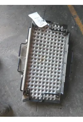 INTERNATIONAL LT DECK (CATWALK) STEP