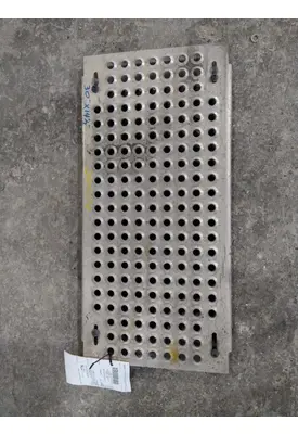 INTERNATIONAL LT DECK (CATWALK) STEP