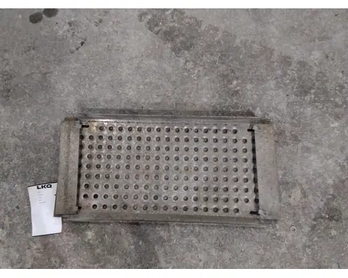 INTERNATIONAL LT DECK (CATWALK) STEP