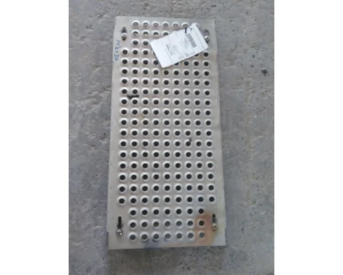 INTERNATIONAL LT DECK (CATWALK) STEP
