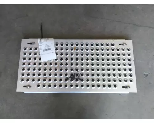 INTERNATIONAL LT DECK (CATWALK) STEP