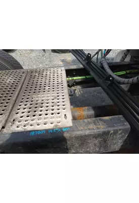 INTERNATIONAL LT DECK (CATWALK) STEP