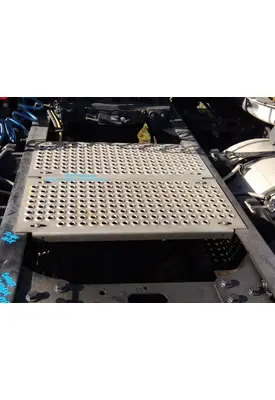 INTERNATIONAL LT DECK (CATWALK) STEP